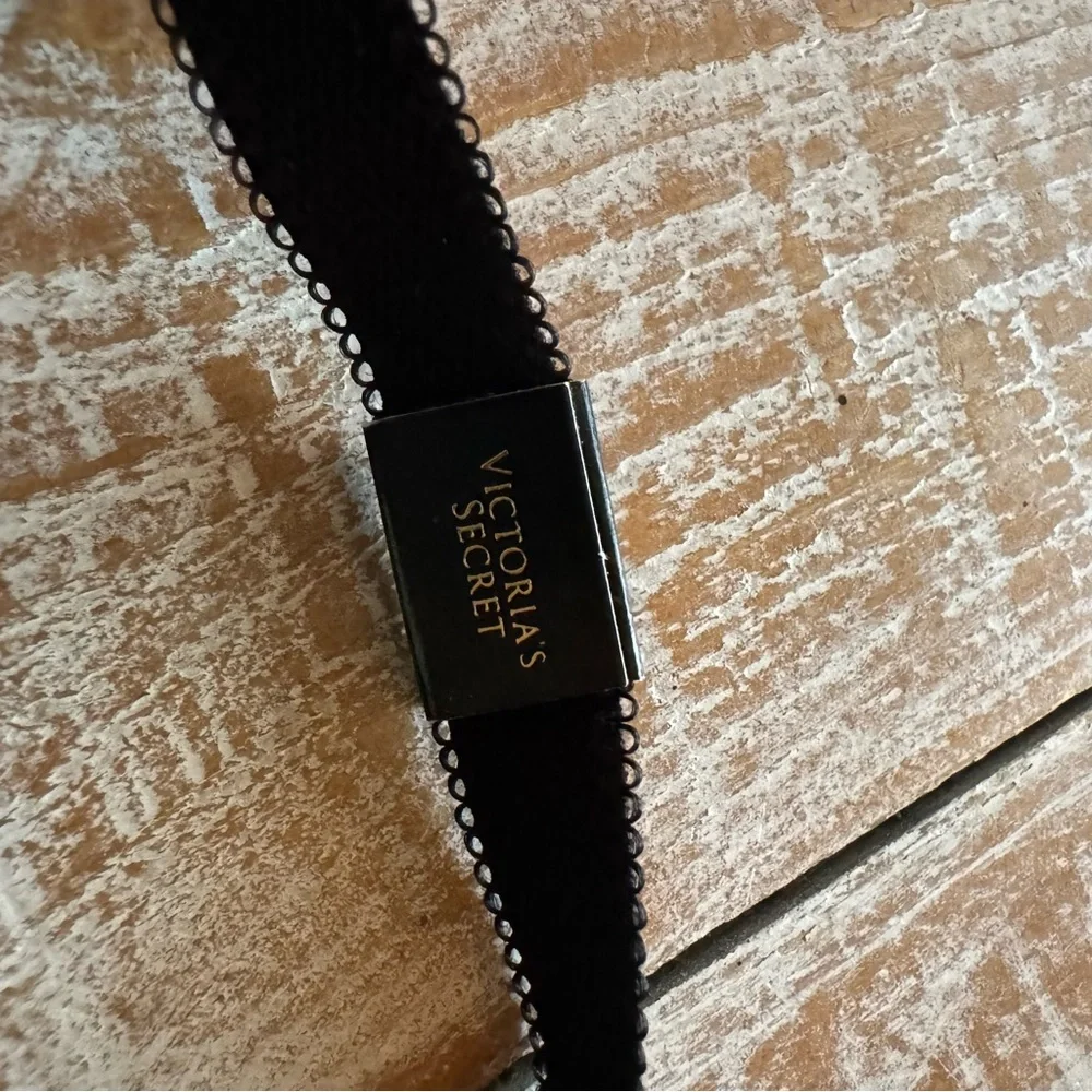 💟 Victoria’s Secret 36C Bra & Large Panty Set💟 - Picture 9 of 14